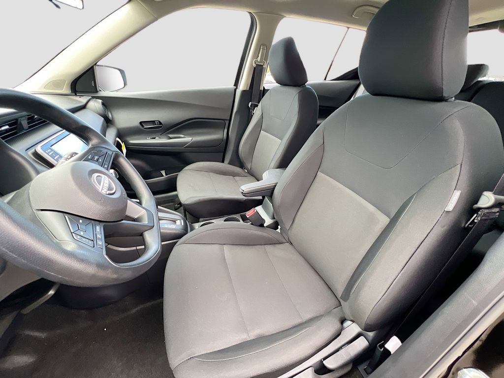 Used 2025 Nissan Kicks Play S FWD image 19