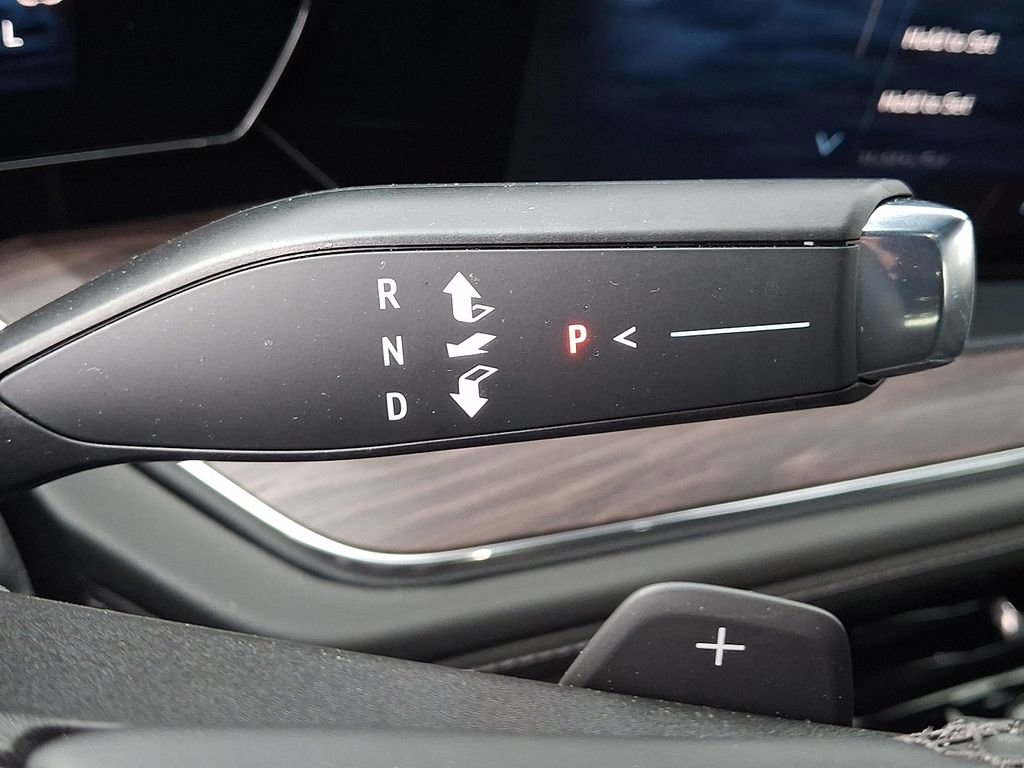 Used 2025 Chevrolet Tahoe LS RWD image 14