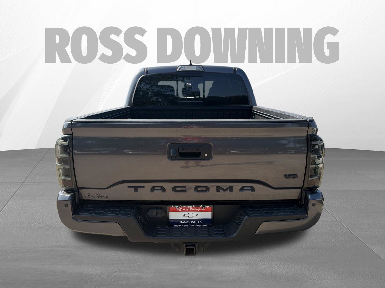 Used 2019 Toyota Tacoma TRD Sport w/ Technology Package AWD/4WD image 5