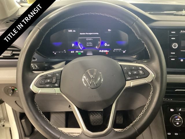 Used 2024 Volkswagen Taos SE w/ Panoramic Sunroof Package AWD/4WD image 7
