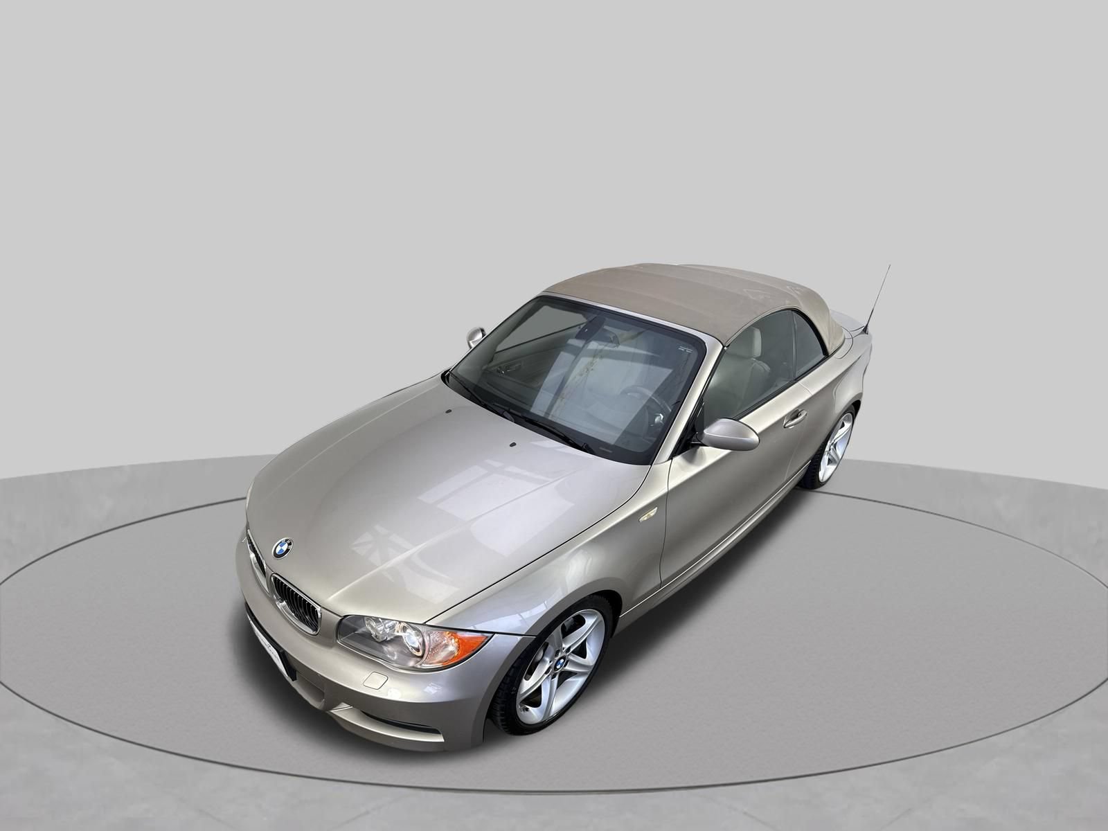 Used 2009 BMW 135i Convertible RWD image 33