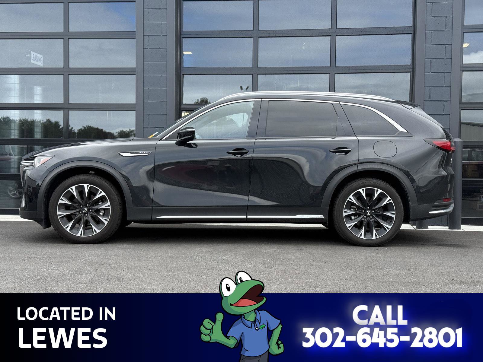 Used 2024 MAZDA CX-90 Plug-In Hybrid w/ Premium Plus image 2