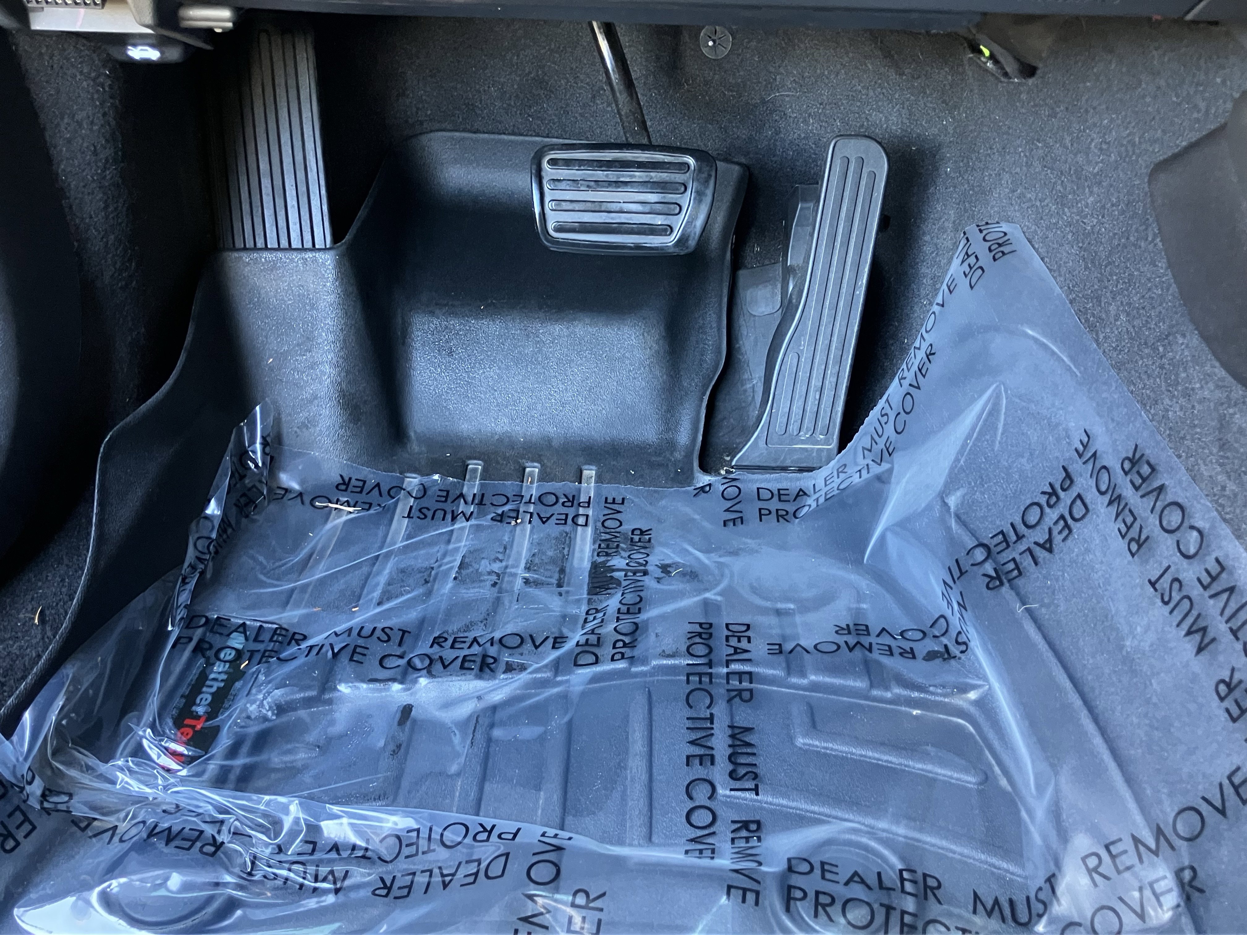 Used 2022 Chevrolet Camaro LT w/ RS Package image 18