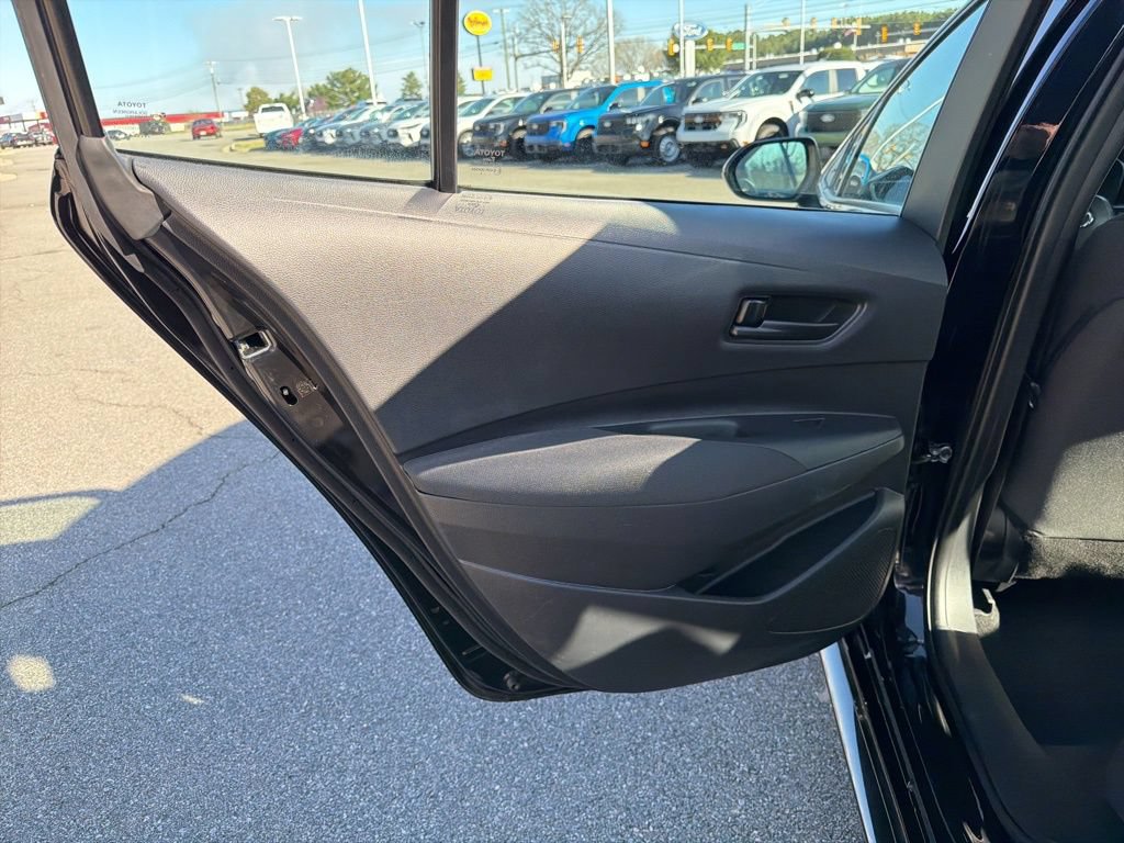Used 2024 Toyota Corolla LE FWD image 16