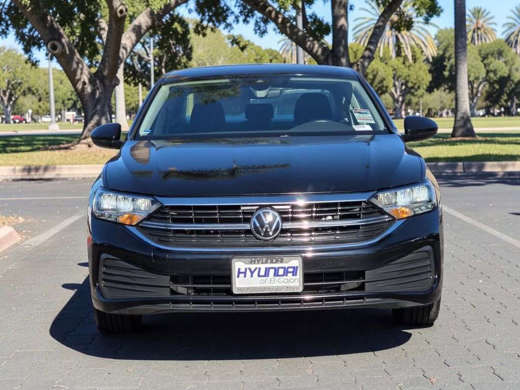 Used 2024 Volkswagen Jetta S image 3