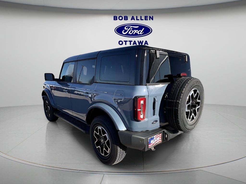 Used 2024 Ford Bronco Outer Banks image 3