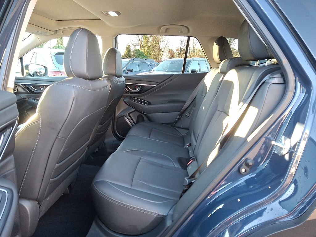 Used 2025 Subaru Outback Limited image 9