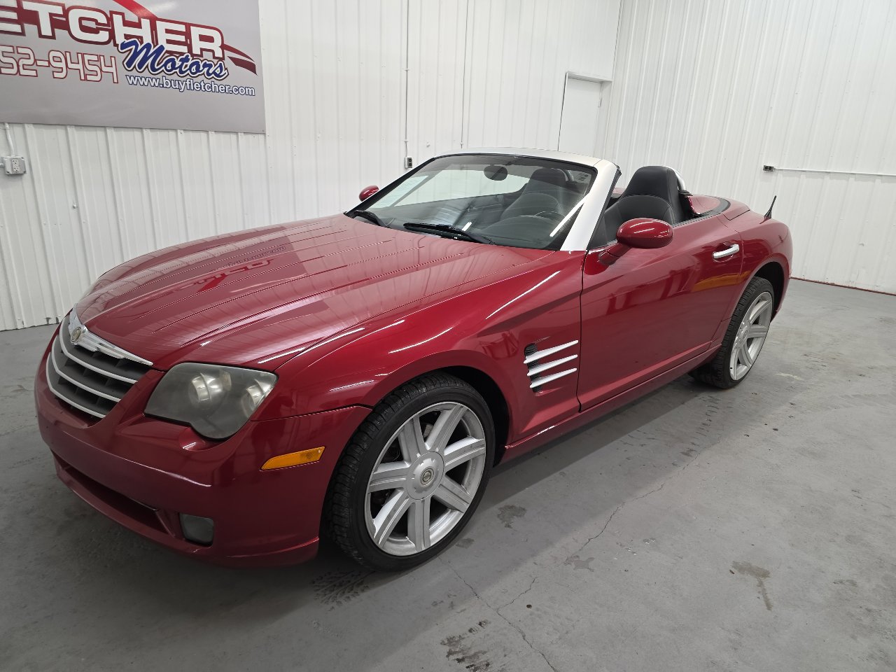 Used 2005 Chrysler Crossfire Limited image 24