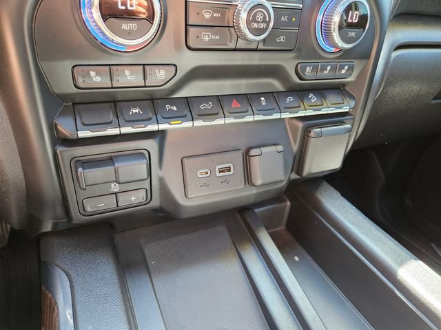 Used 2022 GMC Sierra 1500 SLT w/ SLT Premium Plus Package AWD/4WD image 37
