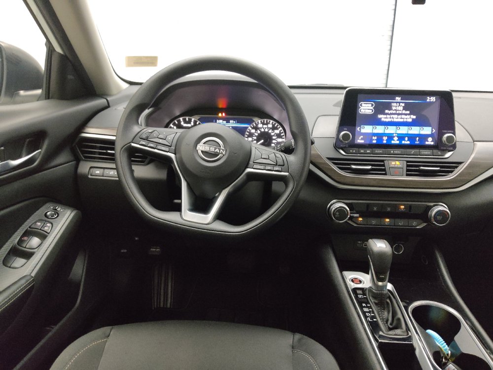 Used 2024 Nissan Altima 2.5 SV FWD image 22