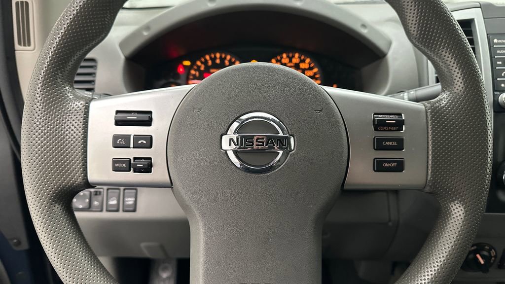 Used 2020 Nissan Frontier SV image 14