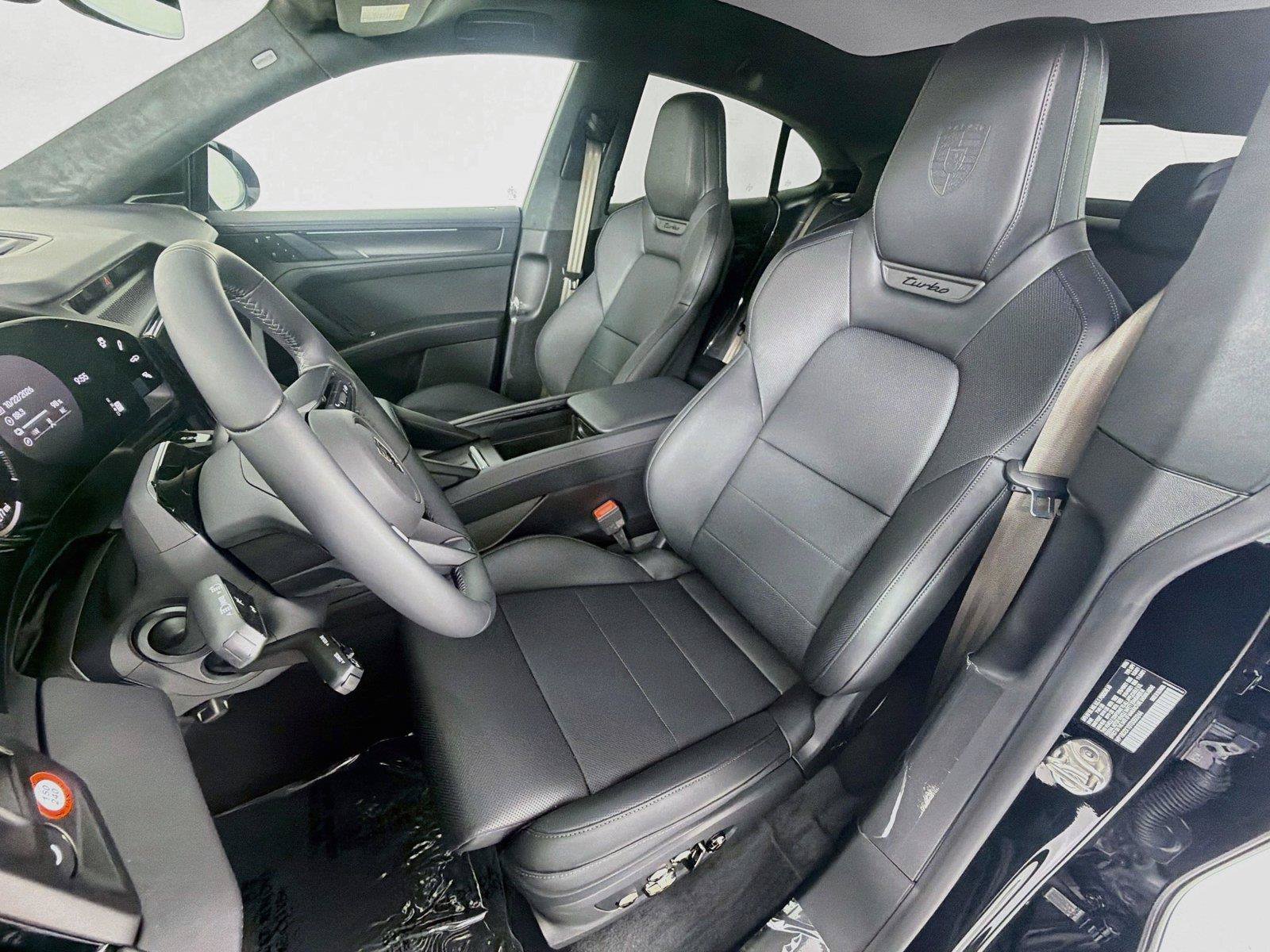 New 2026 Porsche Cayenne Turbo AWD/4WD image 4
