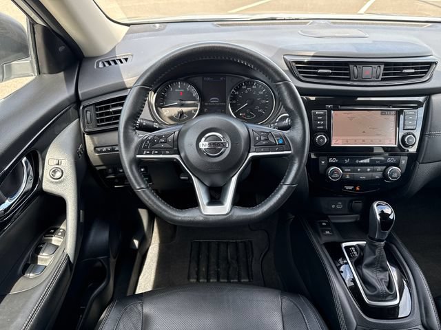 Used 2019 Nissan Rogue SL w/ Premium Package AWD/4WD image 12