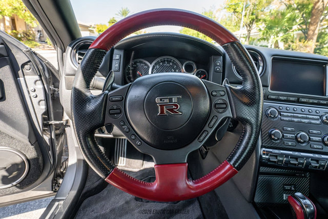 Used 2016 Nissan GT-R Black Edition AWD/4WD image 21