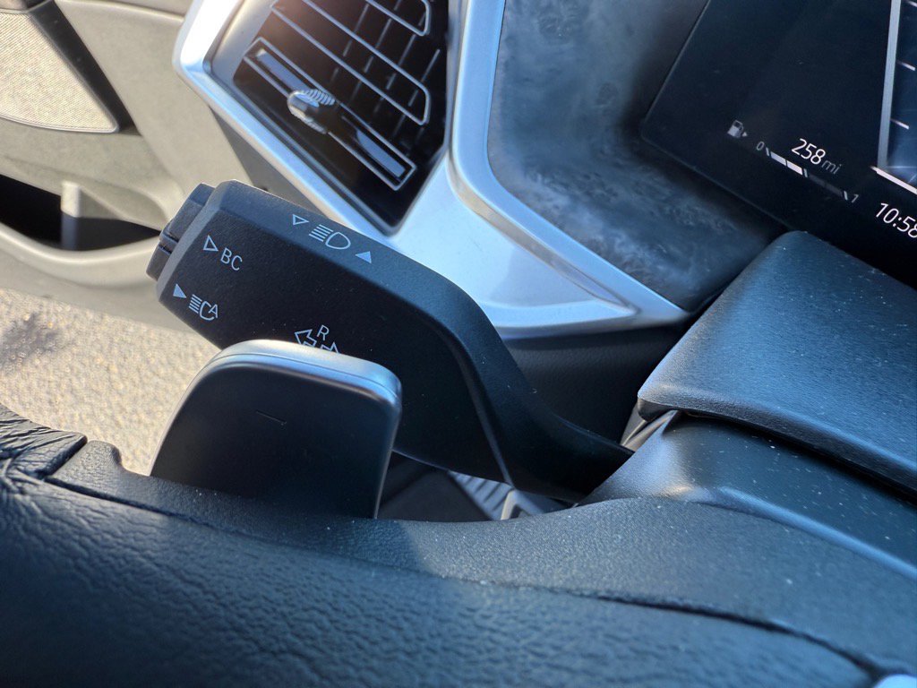 Used 2025 BMW X5 sDrive40i w/ Climate Comfort Package image 34