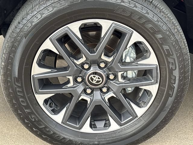 Used 2025 Toyota Sequoia Limited AWD/4WD image 10