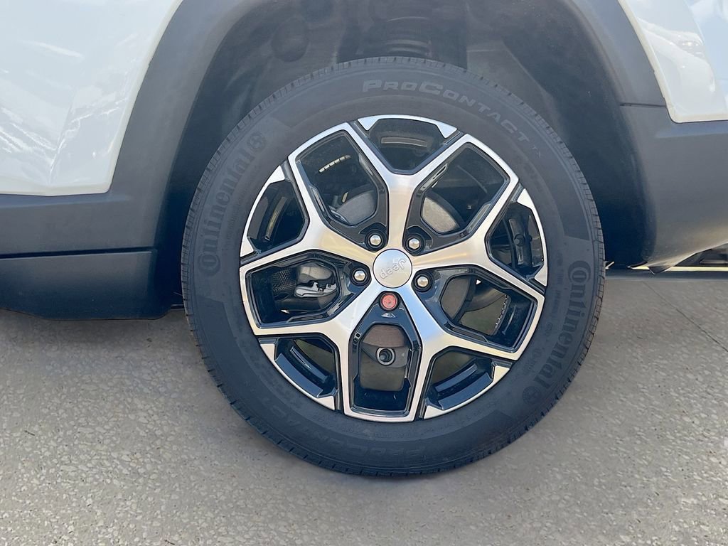 Certified 2024 Jeep Compass Limited AWD/4WD image 27