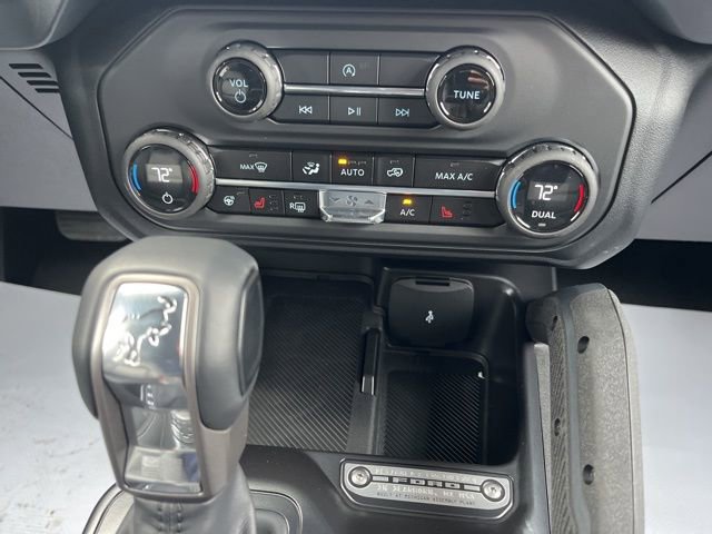 New 2025 Ford Bronco Badlands w/ Sasquatch Package AWD/4WD image 24