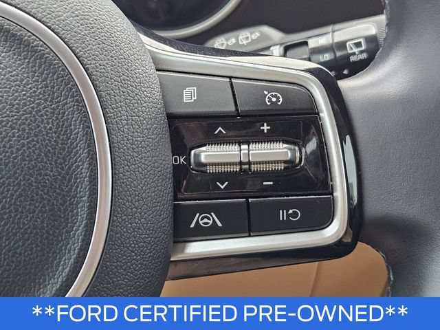 Used 2024 Kia Carnival LX FWD image 32