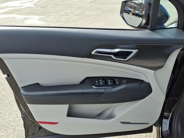 Used 2024 Kia Sportage EX image 18