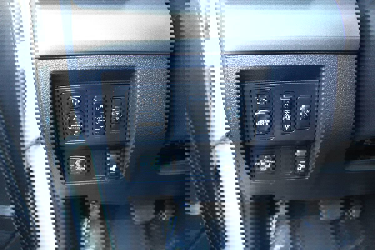 Used 2015 Toyota Tundra SR5 image 28