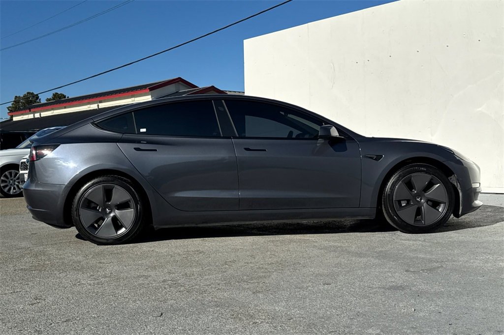 Used 2022 Tesla Model 3 image 3