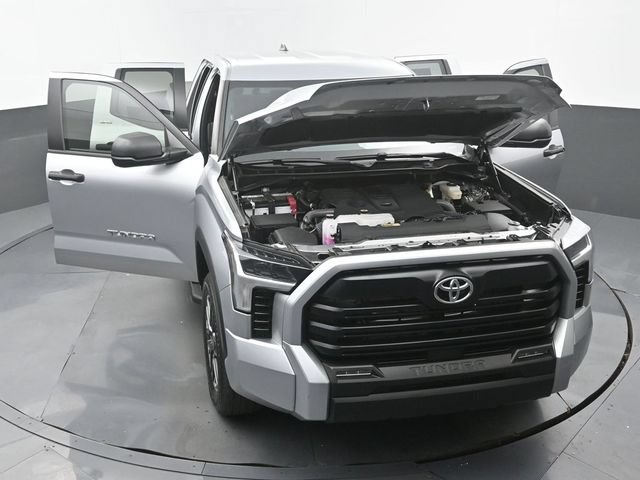 Used 2025 Toyota Tundra SR5 AWD/4WD image 33