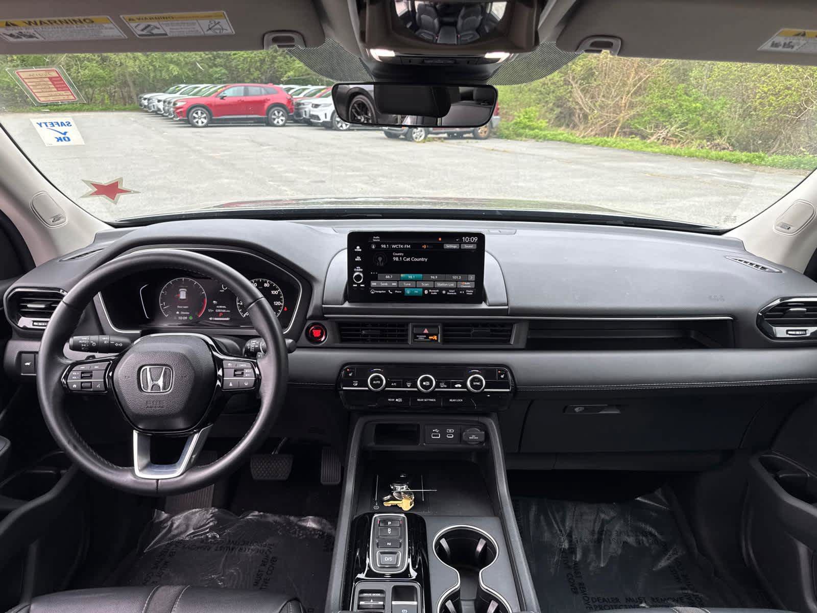 Used 2025 Honda Pilot Touring image 31