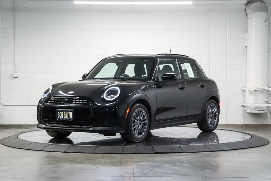Used 2026 MINI Cooper 4-Door Hardtop FWD image 3