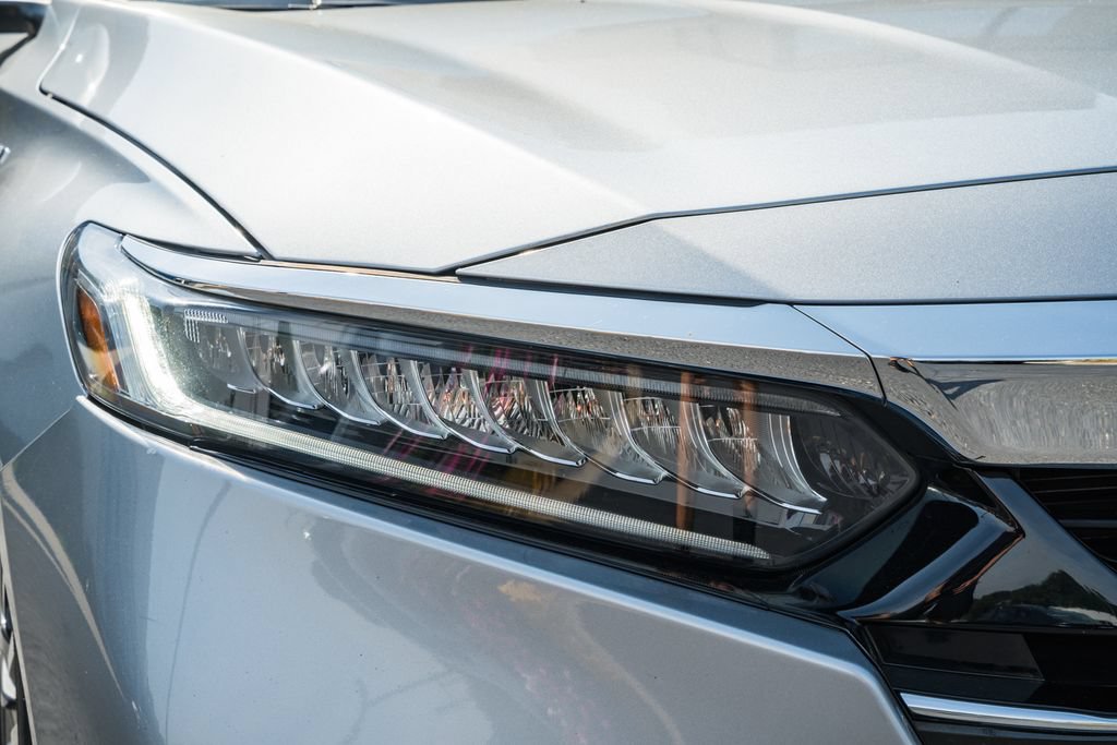 Used 2021 Honda Accord EX image 11