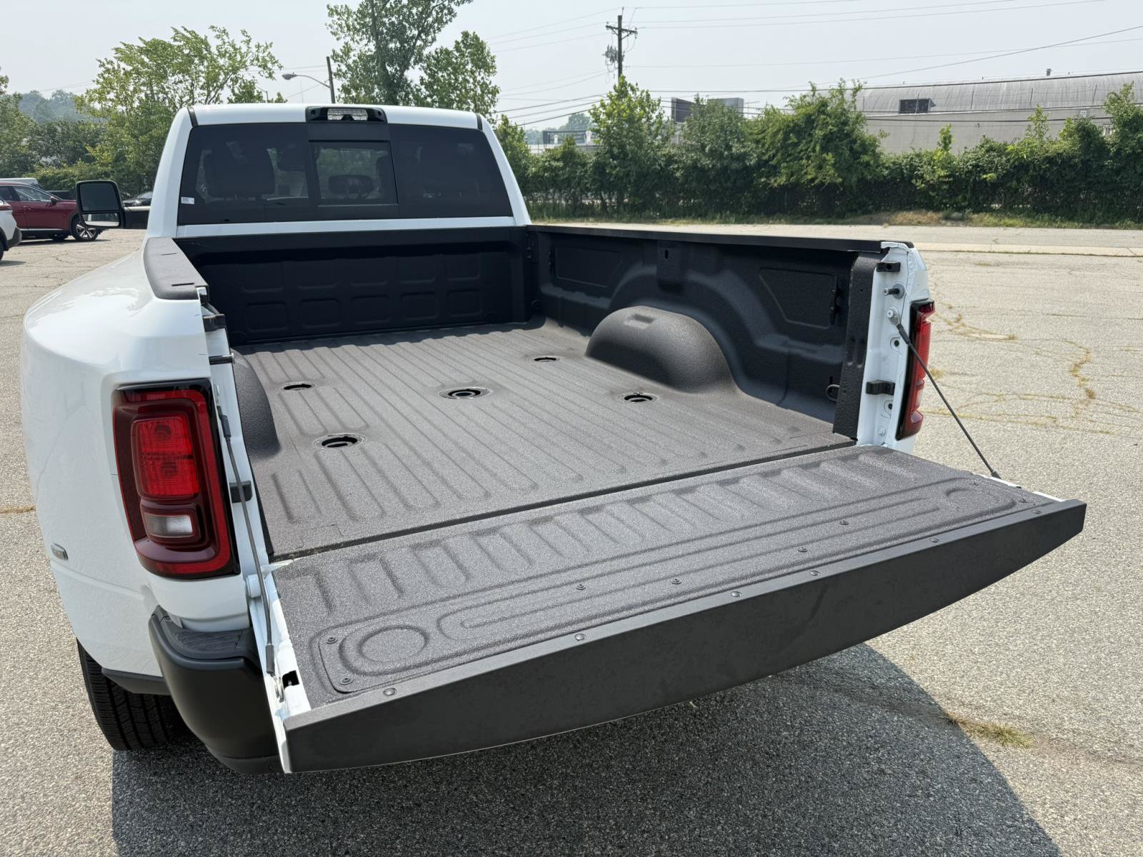 Used 2026 RAM 3500 Tradesman AWD/4WD image 10