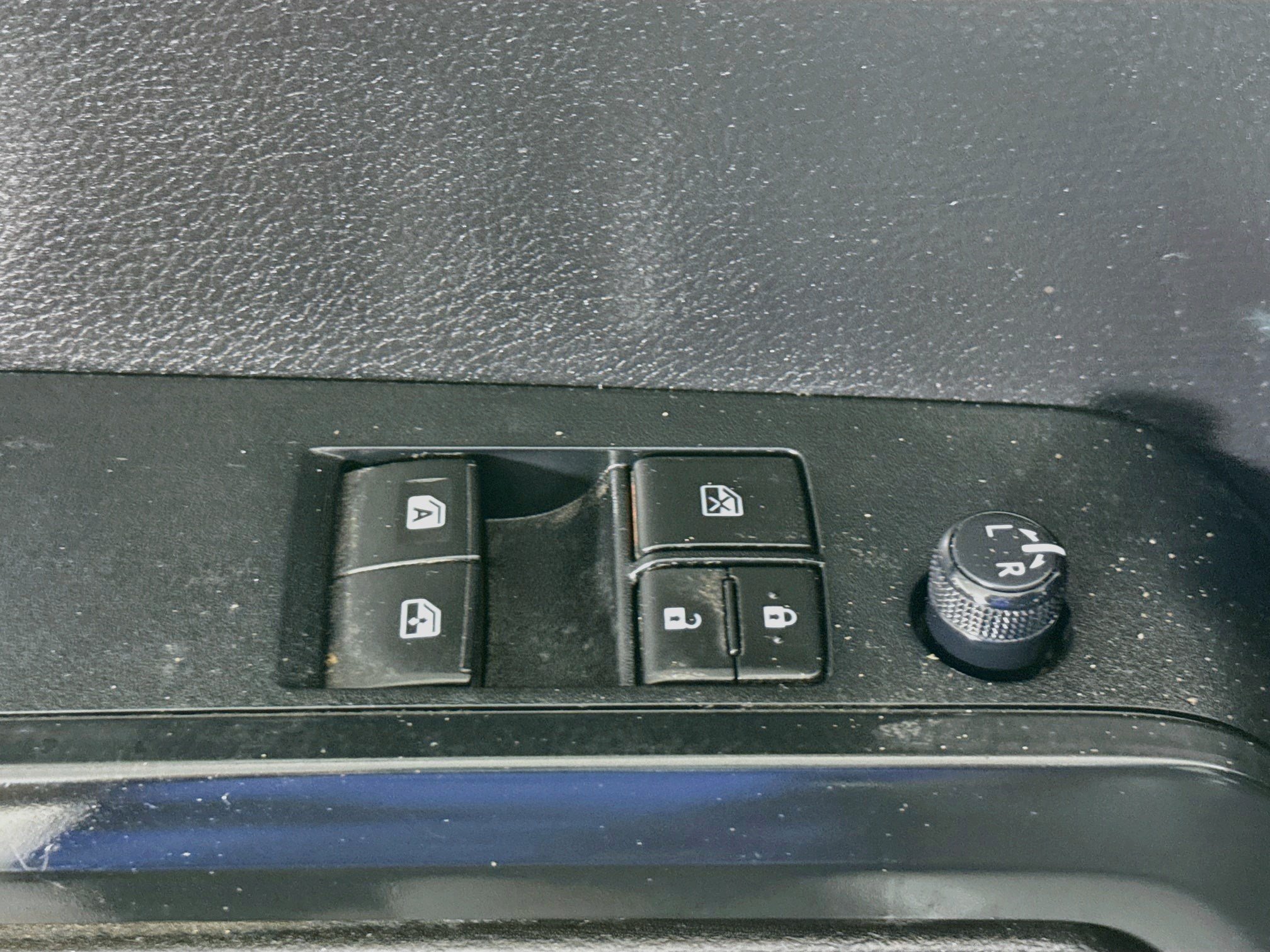 Used 2019 Toyota Tacoma SR RWD image 23