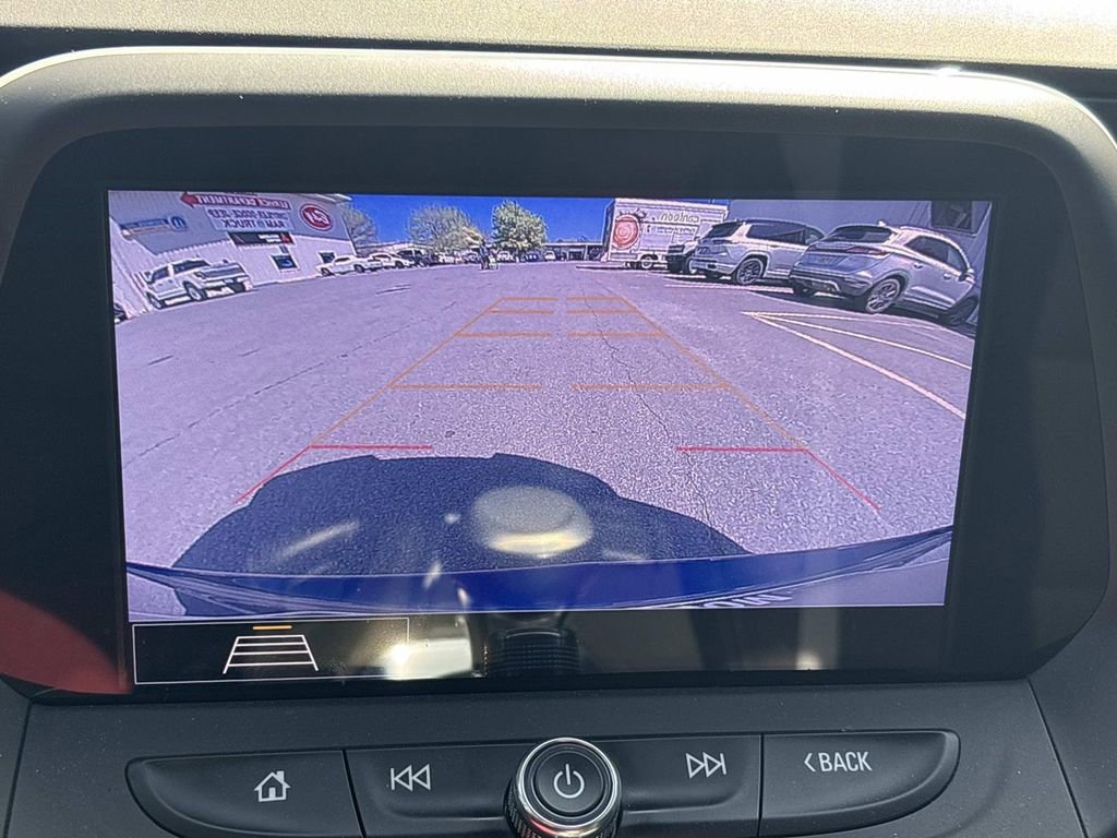 Used 2020 Chevrolet Camaro LT w/ Technology Package RWD image 18