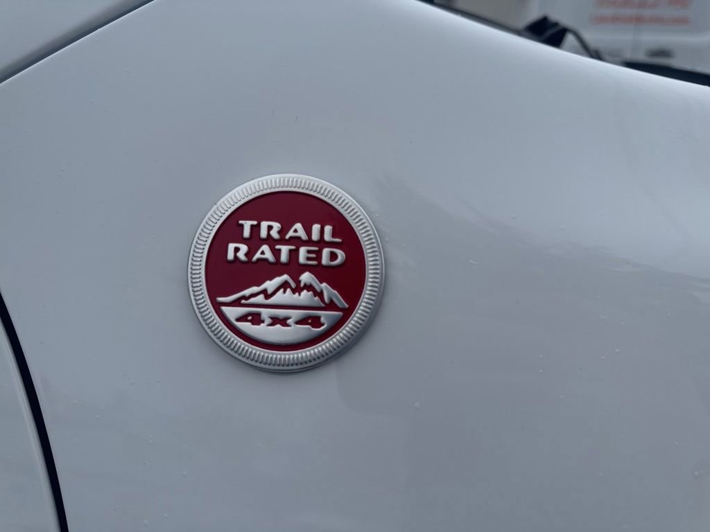 Used 2022 Jeep Cherokee Trailhawk w/ Premium Leather Package image 56