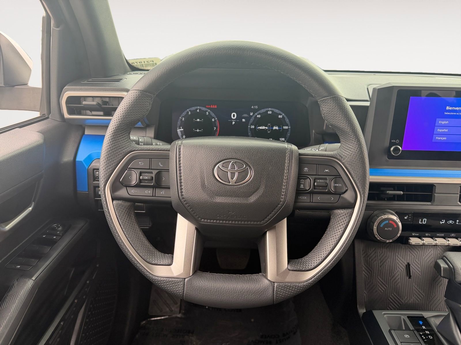 Certified 2025 Toyota Tacoma TRD Off-Road AWD/4WD image 12