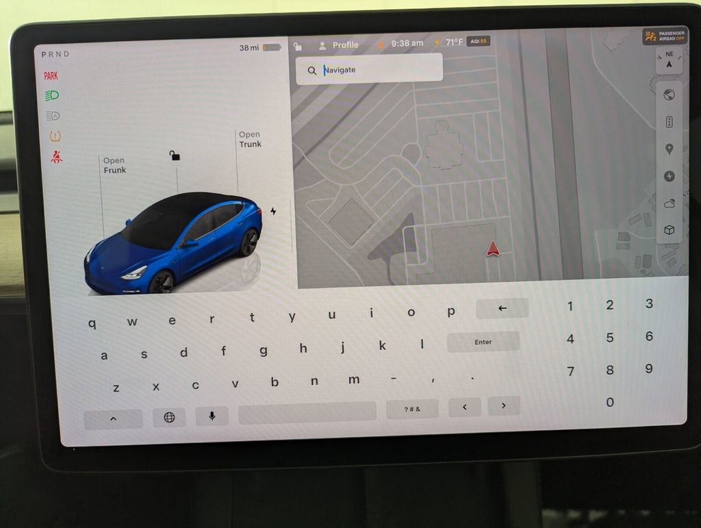 Used 2023 Tesla Model 3 Standard Range image 14