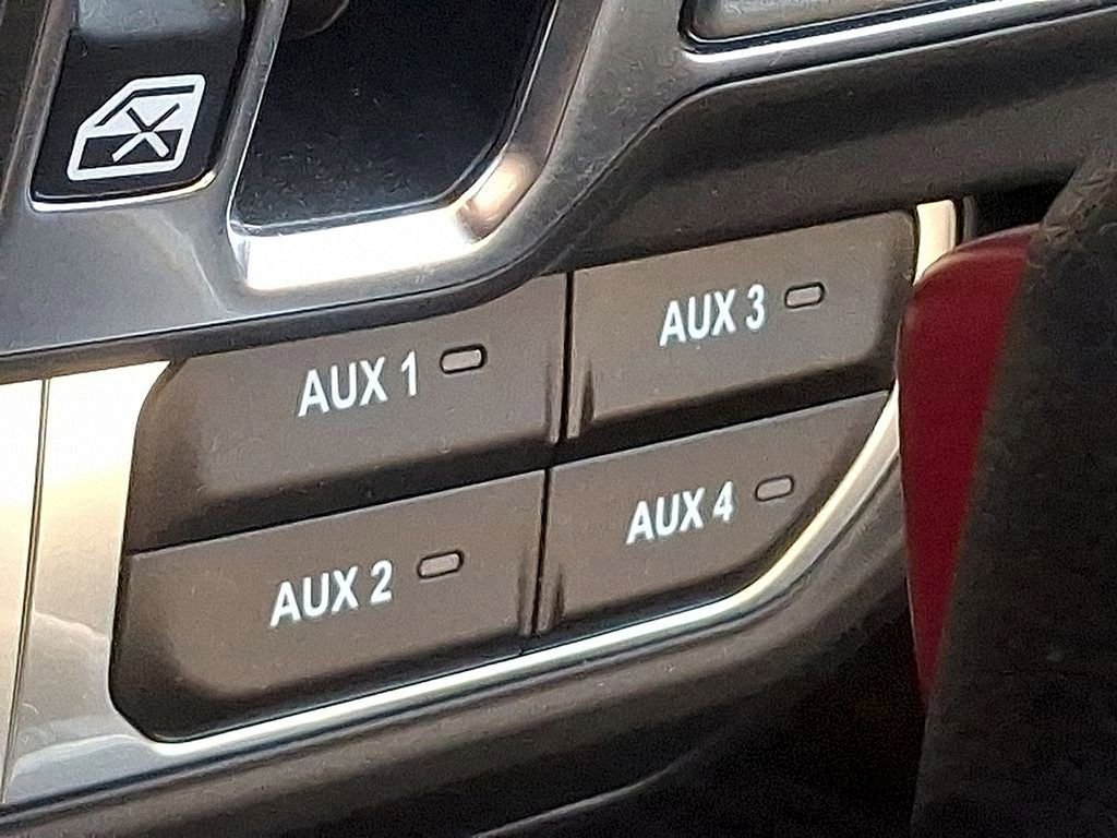 Used 2024 Jeep Gladiator Rubicon image 28