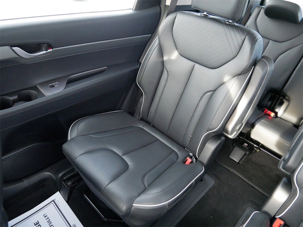 Used 2024 Hyundai Palisade SEL image 17