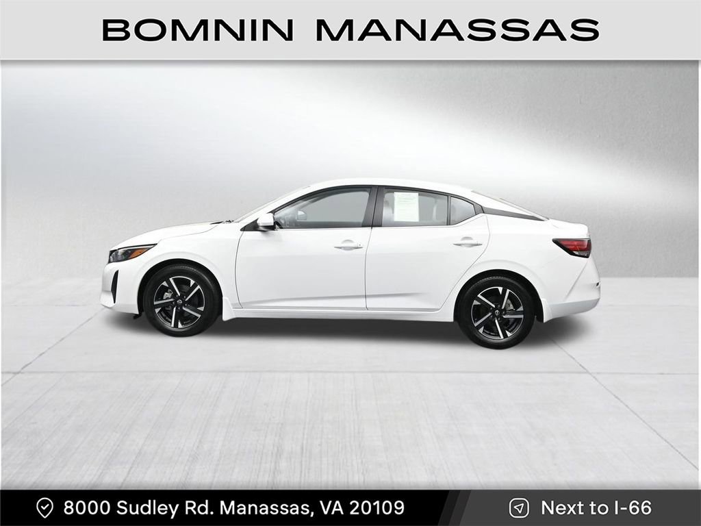 Used 2025 Nissan Sentra SV w/ Trunk Package FWD image 2