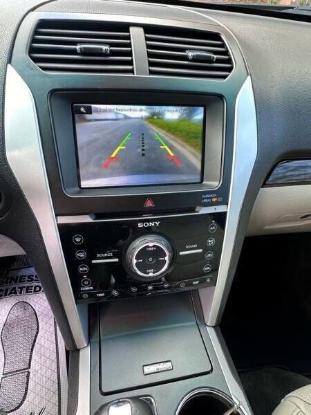 Used 2011 Ford Explorer Limited w/ 302A Rapid Spec Order Code image 17