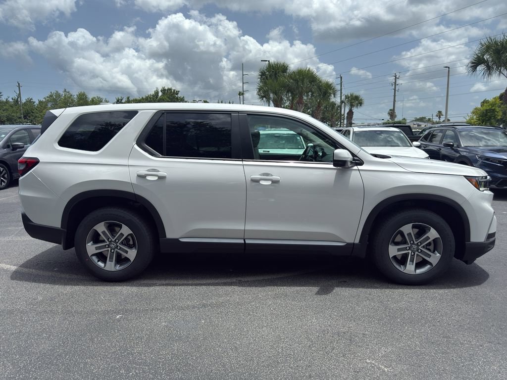 New 2025 Honda Pilot EX-L image 4