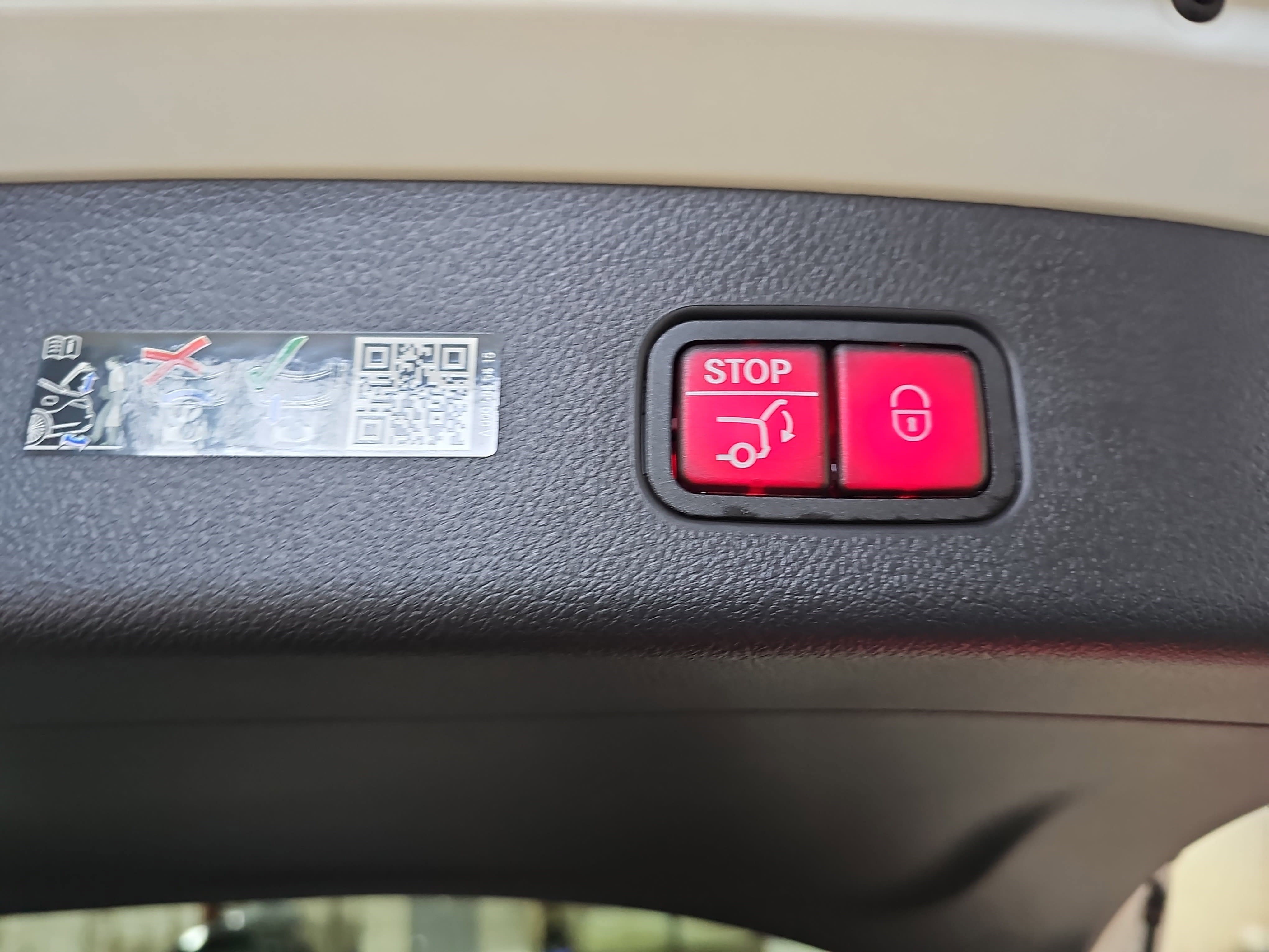 Used 2023 Mercedes-Benz GLC 300 image 15