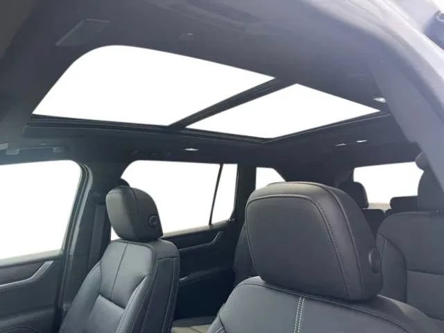 New 2027 GMC Acadia Elevation w/ Black Edition AWD/4WD image 11