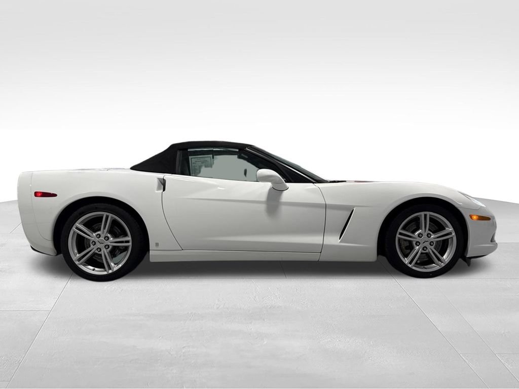 Used 2009 Chevrolet Corvette Convertible w/ Preferred Equipment Group RWD image 46