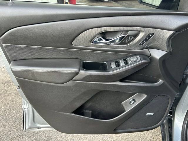 Used 2024 Chevrolet Traverse Premier w/ Redline Edition AWD/4WD image 10