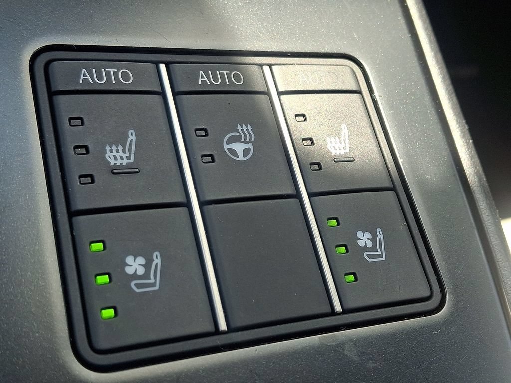 Used 2023 Lexus UX 250h F Sport w/ Accessory Package (Z2) AWD/4WD image 24