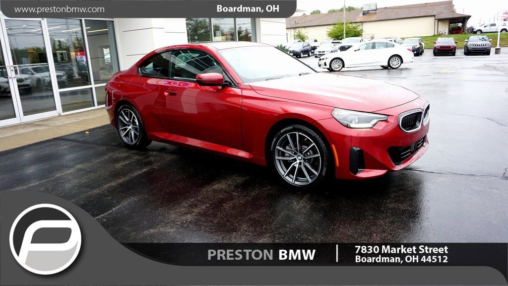 Used 2025 BMW 230i xDrive Coupe w/ Convenience Package image 1