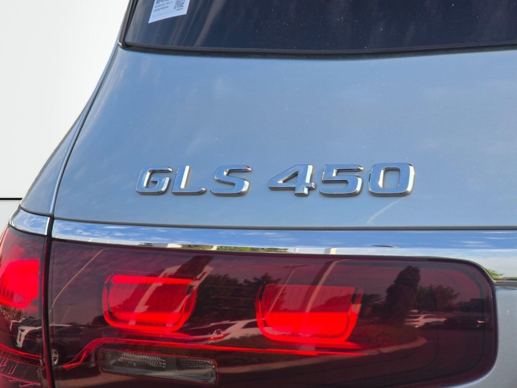 Used 2024 Mercedes-Benz GLS 450 4MATIC image 37