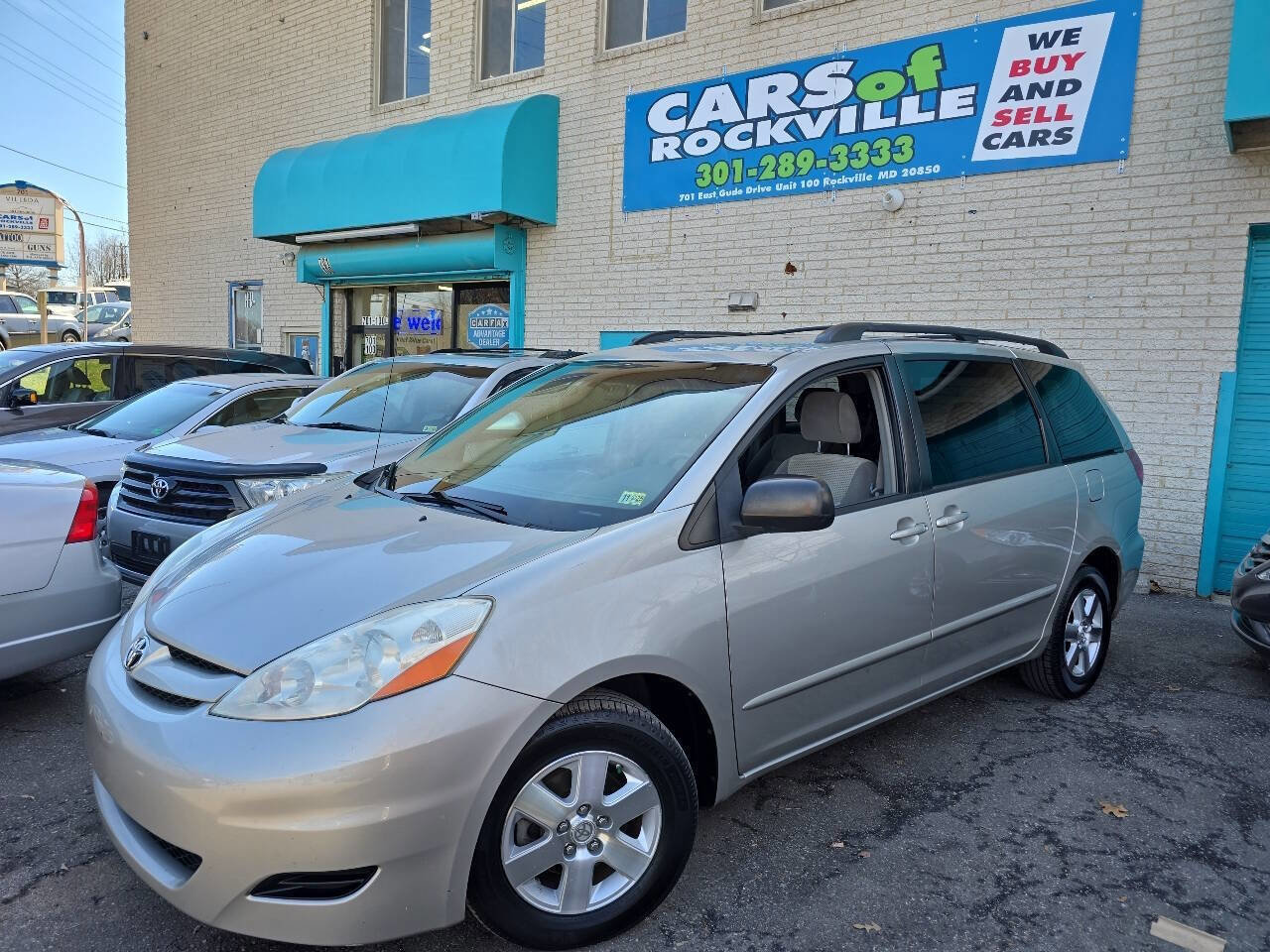 Used 2009 Toyota Sienna LE FWD image 4