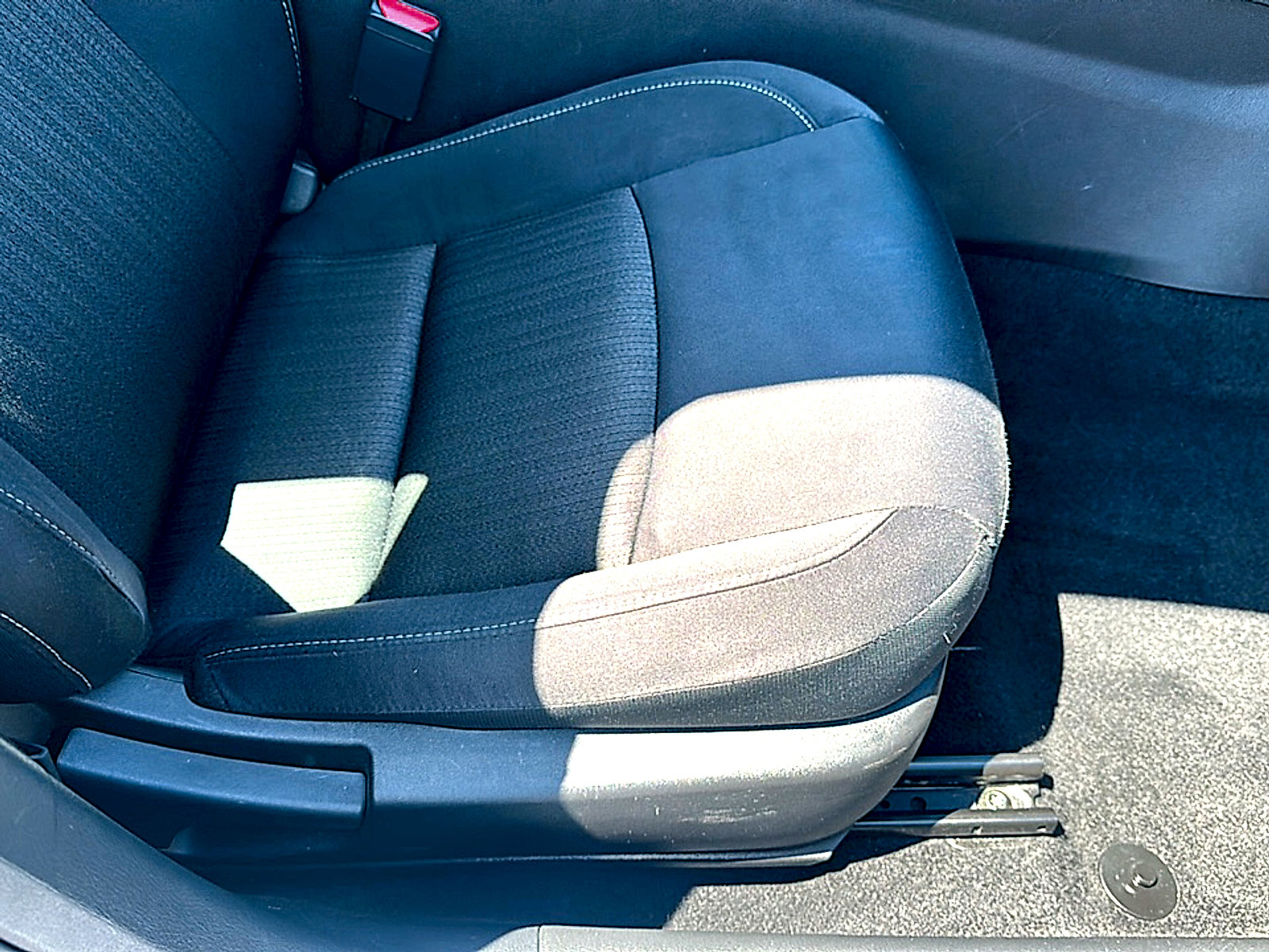 Used 2025 Nissan Altima 2.5 SV FWD image 25